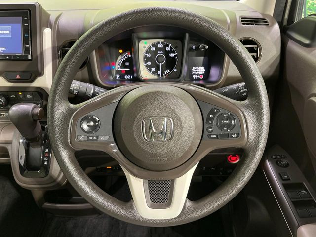 【アダプティブクルーズコントロール】高速道路での長距離走行が楽に!!自動で速度を保つクルーズコントロールが、衝突軽減システムと連携し、前方の車両を感知して車間を保つように速度調節してくれます!!