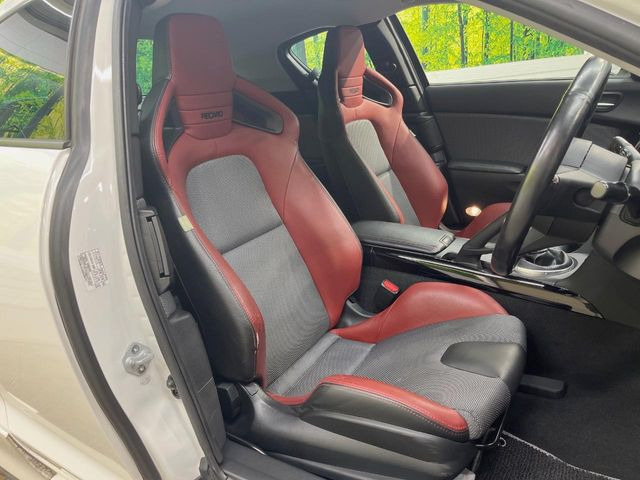 �yRECARO���R���r�V�[�g�z�l�ԍH�w�Ɋ�Â����ʈ����z�ɂ���č��ւ̕��S�Ⓑ���ԉ^�]���̔�J�������y������ڂŃ��J���Ƃ킩��X�|�[�e�B�ȃ��b�N�X�������ł��B