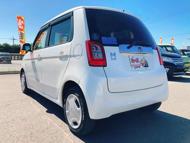 ���X�ł͌y�����Ԃ��畁�ʎԂ܂ŕ��L���I�[�����[�J�[�̎Ԏ�E�F�E�O���[�h��L�x�ɑ����Ă���܂��B