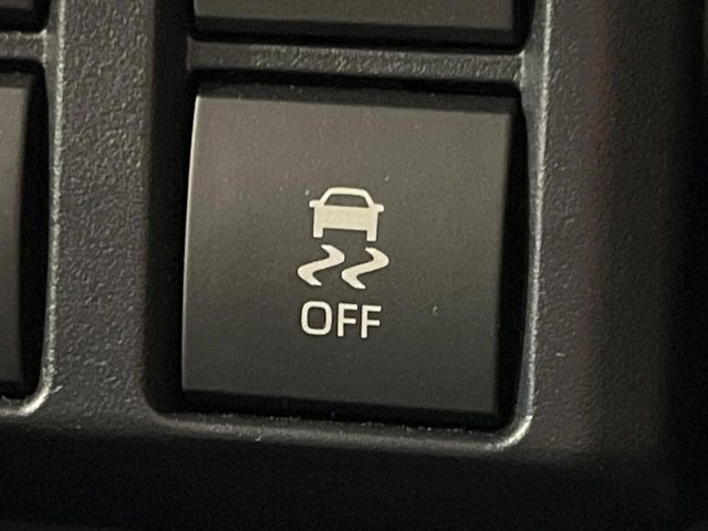 �y������h�~���u�z�ԗ��̉���������m����ƁA�����I�Ɏԗ��̐i�s������ۂ悤�Ɏԗ��𐧌䂵�܂��B�J�̓��ȂǊ���₷���H�ʏ󋵂ł����S�ȉ^�]���\�ł��B