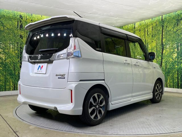 ☆全国のネクステージからお取り寄せが可能※!遠方の店舗に展示してあるクルマが気になる場合も、最寄りの店舗でご覧いただくことが可能です!是非私たちに要望をお聞かせください!※別途費用