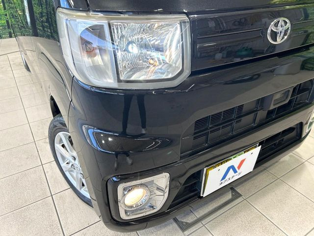 【LEDヘッドライト】非常に明るく前方を照らしてくれるので、悪天候や夜間の走行時も視界良好で安心してお乗りいただけます。