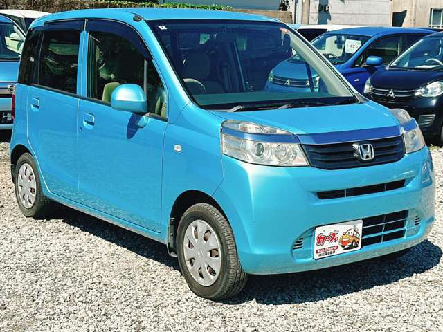 お客様のご予算帯に合わせたお車を常時50台以上取り揃えています!当社のスタッフがお客様のお車選びをしっかりサポートしご提案させていただきます!