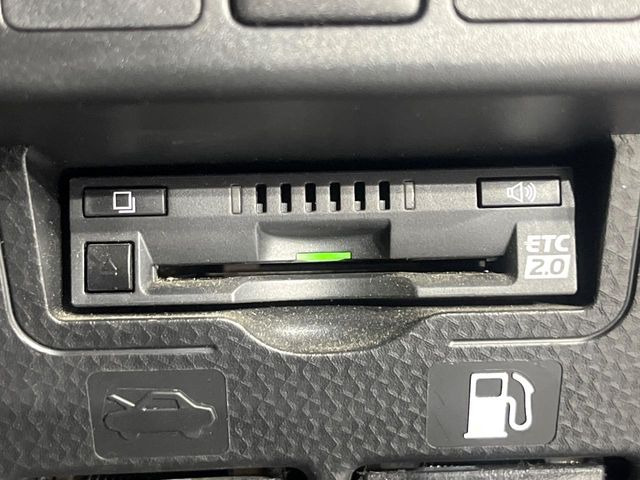 【ETC】高速道路の料金所をストレスなく通過!話題のスポットやサービスエリアに多い「スマートIC」利用時は必須のアイテムです。当店でセットアップを実施、ご納車当日からすぐにご利用いただけます!