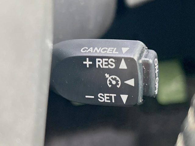 �y�N���[�Y�R���g���[���z�������H�����N���N���s�B�A�N�Z���𗣂��Ă���葬�x�ő��s���ł��A�������^�]���̕��S���y��!�����E�������ȒP�ȃX�C�b�`����Œ����ł��܂��B