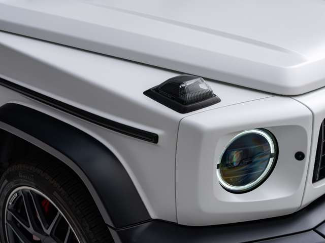 �y �J�X�^�}�C�Y �z�y�C���g�A�X���[�N�t�B�����ȂǂŃi�C�g�p�b�P�[�W�̎d�l���Č�������A�t�����g�O������ʃ��f���̂��̂ɑւ��Ă݂���B�z�C�[����L�����p�[�̃y�C���g�����𖣂�����|�C���g�̂ЂƂB