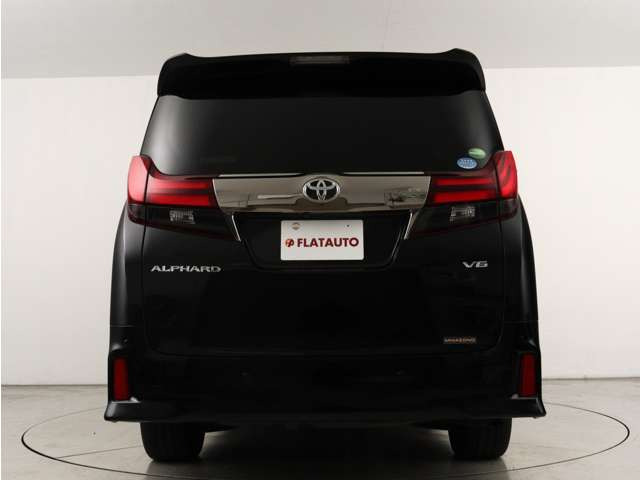 前後ドライブレコーダーもお取り付けできます!安心安全なカーライフには必需品ですね!