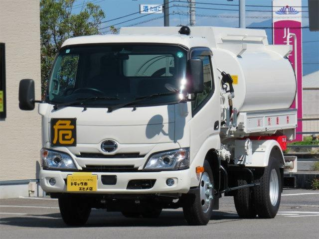 デュトロタンクローリー車