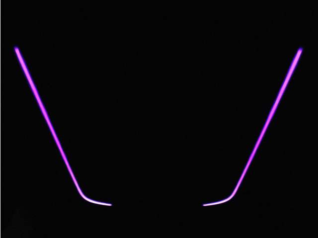 夜間に室内を照らしてくれるルームライトです