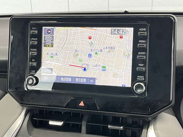 ナビ付ディスプレイオーディオでお出かけも安心!スマホと連動で音楽も充実♪