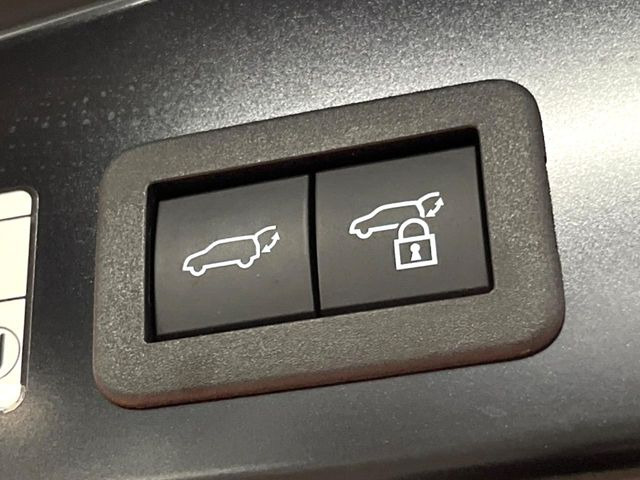 �y�p���[�o�b�N�h�A�z�X�}�[�g�L�[��^�]�Ȃ̃{�^�������������Ń��A�Q�[�g�������ŊJ���܂�!�ו��������Ă��鎞��A�����ʒu�ɂ���o�b�N�h�A��߂�ۂɕ֗��ȋ@�\�ł���