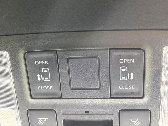 ヴォクシー1.8 ハイブリッド S-Z