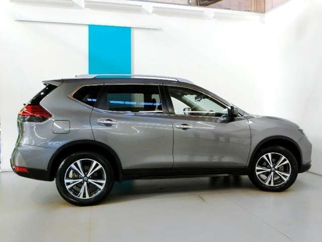 エクストレイル2.0 20Xi