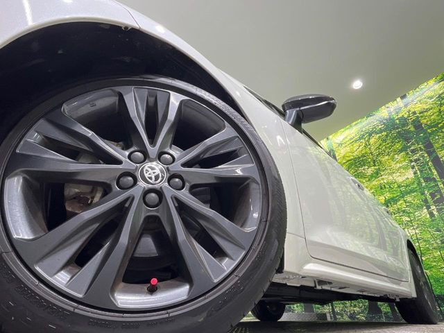 �y����17�C���`�A���~�z�C�[���z�O�ςɃ}�b�`���������A���~�z�C�[���𑕒����Ă���܂��B�e��ЊO�A���~�z�C�[����A�X�^�b�h���X�^�C�����戵�����Ă���܂��B���񂲑��k����������