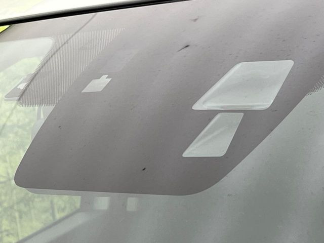 �yi-ACTIVESENSE�z���s���ɑO���̎ԗ�����F�����A�Փ˂������Ȏ��͌x��ƃu���[�L�ŏՓˉ���Ɣ�Q�y�����A�V�X�g�B�����S�Ƀh���C�u�����y���݂��������܂��B