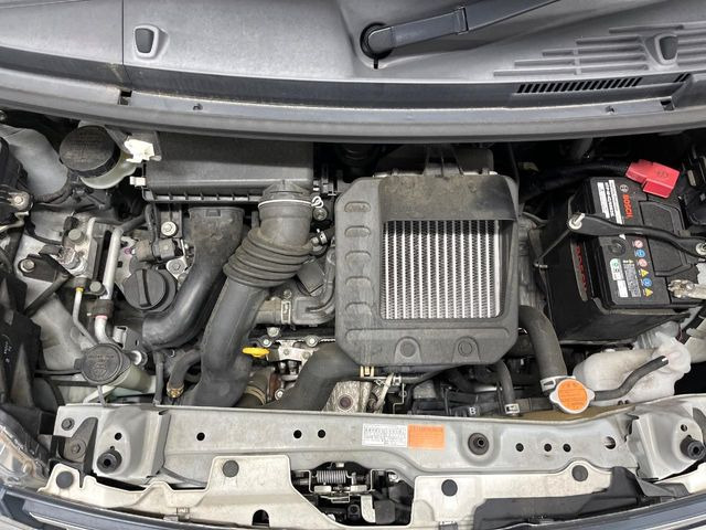 親切・丁寧な専門メカニックスタッフが応対!・車検・点検整備・事故等の修理などアフターサービスも安心。お車のカスタマイズもネクステージのサービススタッフまでご相談ください!