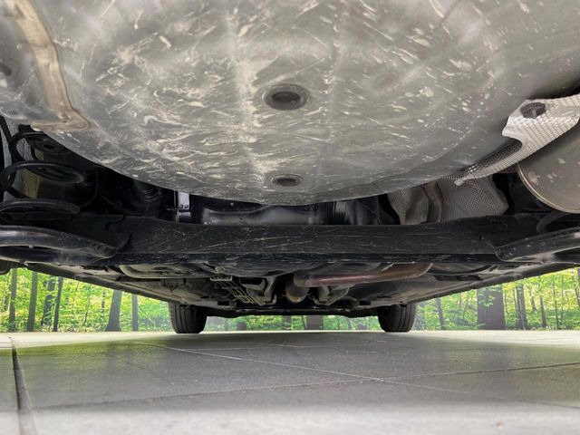 下回りがきれいなうちに、防錆加工の施工がオススメ。降雪地域はもちろん、沿岸部にお住いの方や、趣味でマリン・ウィンタースポーツをされる方にご好評いただいております。