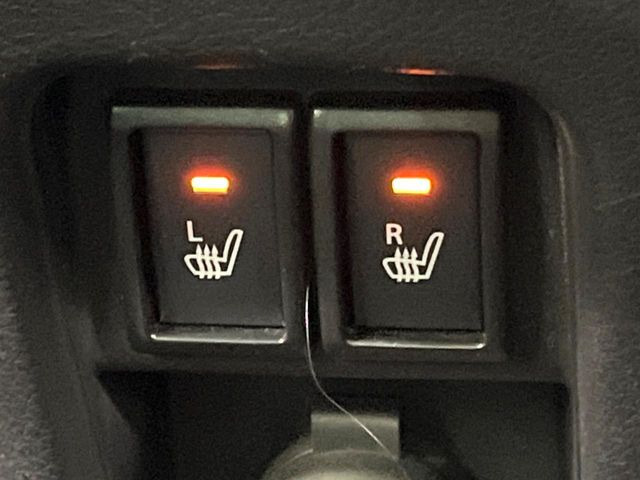 【シートヒーター】寒い日に重宝するシートヒーター!エアコンより早く温まってくれるので寒がりの人も安心ですね♪エアコンの温風は乾燥するから苦手、という方にもをおすすめです。