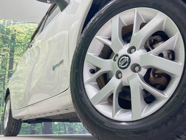 �y����15�C���`�A���~�z�C�[���z�O�ςɃ}�b�`���������A���~�z�C�[���𑕒����Ă���܂��B�e��ЊO�A���~�z�C�[����A�X�^�b�h���X�^�C�����戵�����Ă���܂��B���񂲑��k����������