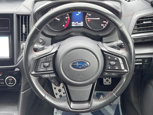 �y�����v�����X�e�A�����O�z�㎿�Ȋv���g�p���邱�ƂŁA��ɂ����������݂ƂĂ��^�]���₷���n���h���ł���