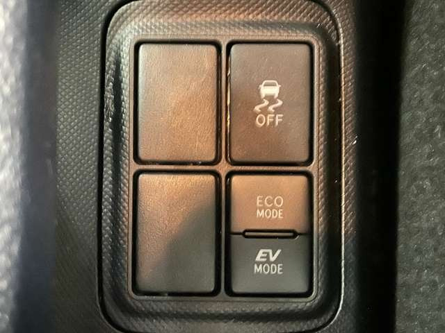 お車の機能や安全装備に関して気になる方は、ぜひ一度ご来店ください!その場でスタッフがご説明可能です!