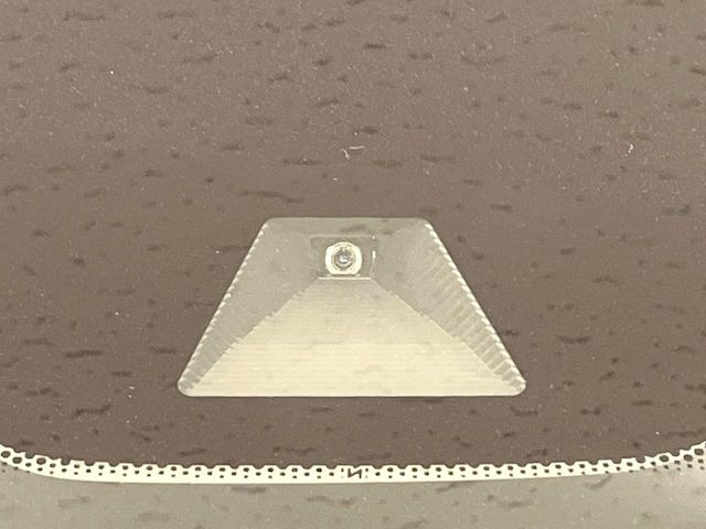 【ホンダセンシング】走行中に前方の車両等を認識し、衝突しそうな時は警報とブレーキで衝突回避と被害軽減をアシスト。より安全にドライブをお楽しみいただけます。