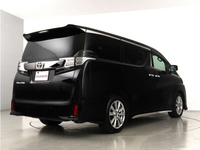 当店では、厳選された車両のみ展示しております。アルファード・ヴェルファイアに特化した専門店ならではの豊富な在庫の中から、お気に入りの一台をお探しください!