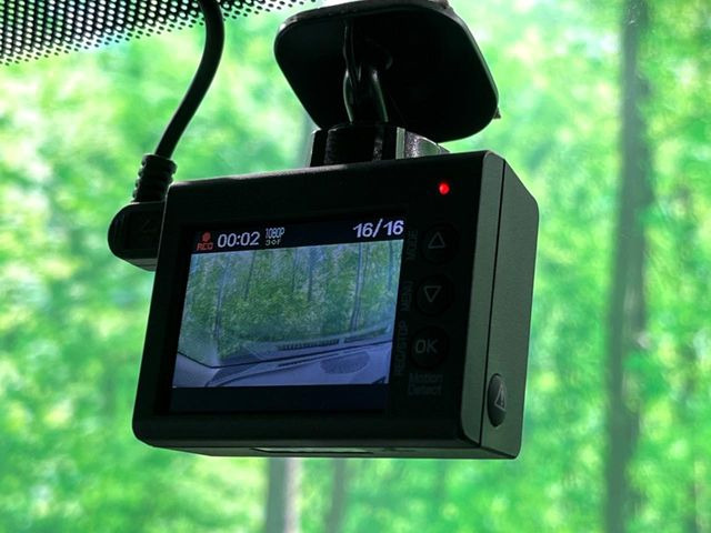 �y�h���C�u���R�[�_�[�z���S�E���S�ȃJ�[���C�t�ɕK�{�̃h���C�u���R�[�_�[�𑕔�!���s���͂������A������^�]�⎖�̂ɑ��������ۂ̏󋵂��f���ŋL�^���A����̃��X�N�ɔ����܂��B