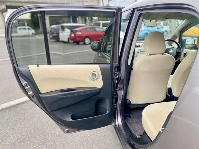 低燃費で税金も安く、維持費の安さが魅力の軽自動車を多数ご用意しております。ちょっと興味がある、ちょっとだけ見てみたいなどでも結構です。お気軽にお立ち寄りください!