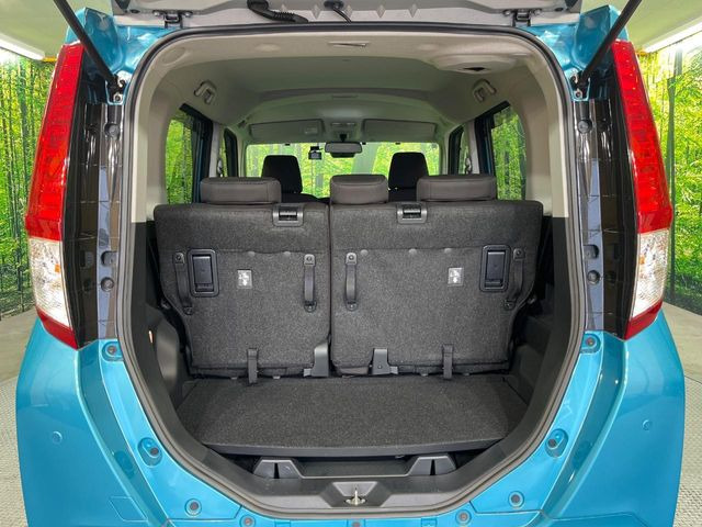 普段のお買い物や通勤、送迎等に十分な荷室スペースを確保しております。セカンドシートを倒すと、大きな荷物の積載も可能です♪