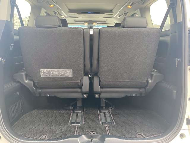 スリークロス滋賀店は総在庫200台以上展示!お客様のお気に入りの1台がきっと見つかります!軽自動車、普通車、キャンピングカーに福祉車両まで店頭に無い在庫もお探しできます♪お気軽にご来店ください!