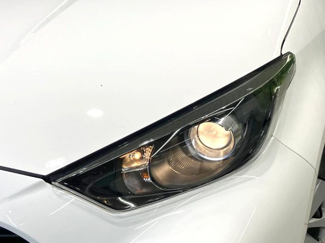 夜間や荒天時により良好な視界で安心な走行をご希望される方には【高輝度LEDヘッドライト】の取付がおすすめ!多くのお客様にご好評いただいております♪