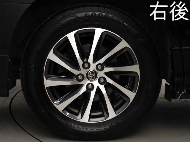 お客様のお好みの新品18インチ、19インチ、20インチホイール装着可能!ダウンサスなどローダウンも取付可能です!ヴァルドやワークなどのメーカー品も取り寄せ可能です!