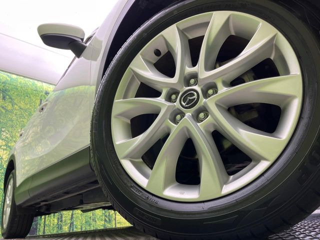 �y����19�C���`�A���~�z�C�[���z�O�ςɃ}�b�`���������A���~�z�C�[���𑕒����Ă���܂��B�e��ЊO�A���~�z�C�[����A�X�^�b�h���X�^�C�����戵�����Ă���܂��B���񂲑��k����������