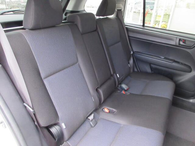 �Z�J���h�V�[�g����ԗǍD�ł���B�傫�ȉ�����Ȃ��A���S�ł��B����S�n�������ł���B