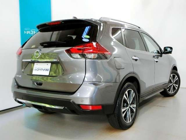 エクストレイル2.0 20Xi