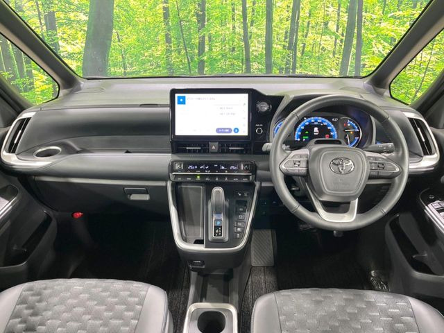 ヴォクシー1.8 ハイブリッド S-Z