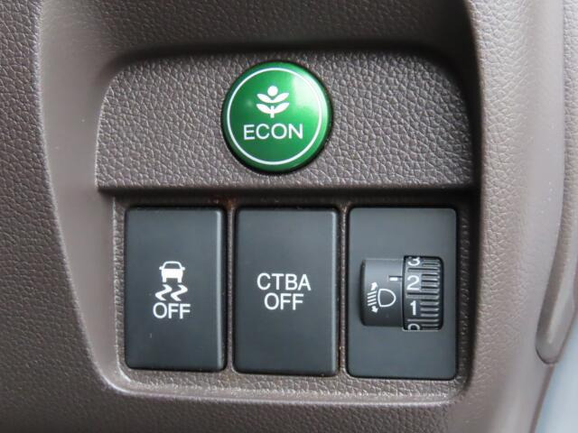 ���Ԃ̕��́A��֓� �u���C���^�[IC�v�~��Ă���