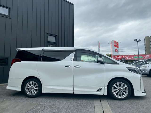 特殊なお車の制作や販売も可能です!(キッチンカーや積載車、ダンプカーやレプリカ車、バスなどなど)流行りのSUVは勿論、EV(電気自動車)やハイブリッド(PHEV含む)も納車実績がございます!何でもご相談を!