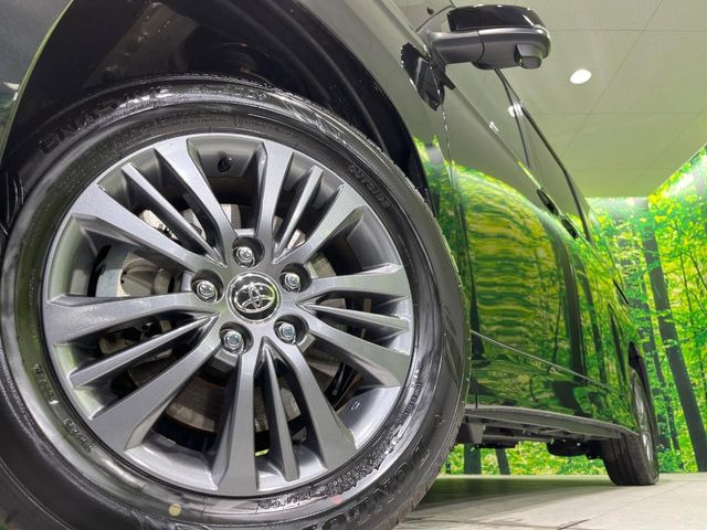 �y����16�C���`�A���~�z�C�[���z�O�ςɃ}�b�`���������A���~�z�C�[���𑕒����Ă���܂��B�e��ЊO�A���~�z�C�[����A�X�^�b�h���X�^�C�����戵�����Ă���܂��B���񂲑��k����������