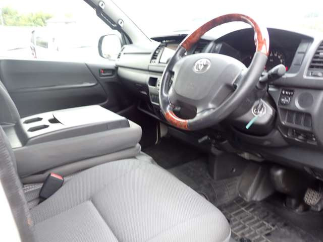 .��ʌ�����3�X�ܓW�J �{�X �~�j�o���`MT�� �Z�_���� �݌�50�� ��z�X 4WD�ESUV���X �݌�50�� �O���[�v�݌�150��ȏ�