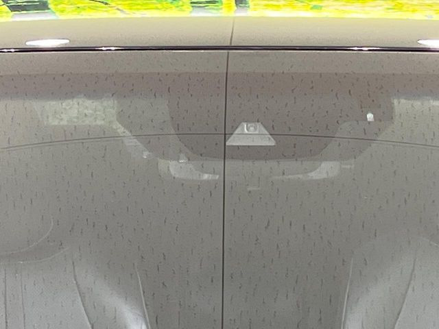 �y�g���^�Z�[�t�e�B�Z���X�z���s���ɑO���̎ԗ�����F�����A�Փ˂������Ȏ��͌x��ƃu���[�L�ŏՓˉ���Ɣ�Q�y�����A�V�X�g�B�����S�Ƀh���C�u�����y���݂��������܂��B