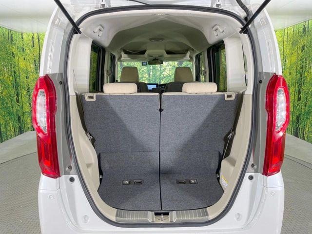 普段のお買い物や通勤、送迎等に十分な荷室スペースを確保しております。セカンドシートを倒すと、大きな荷物の積載も可能です♪