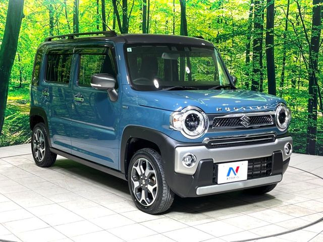 高透明度のガラス皮膜で撥水はもちろん、上質なツヤ・光沢を実現。紫外線や酸性雨から大切な愛車を保護し、色あせ・劣化を防止。「弾スプラッシュコート」、「弾プリミッサコート」からお選びいただけます。