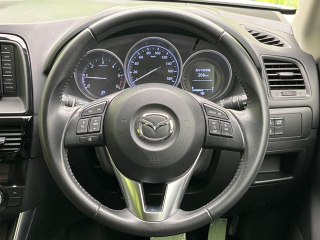 �y�����v�����X�e�A�����O�z�㎿�Ȋv���g�p���邱�ƂŁA��ɂ����������݂ƂĂ��^�]���₷���n���h���ł���