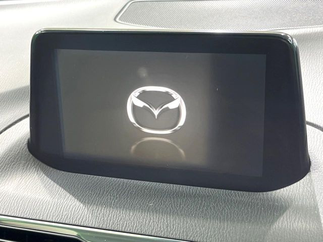 �y�}�c�_�R�l�N�g�i�r�z�ԓ��̕��͋C�Ƀ}�b�`������̌^�^�C�v�̃i�r�B�e����q�ݒ��Bluetooth�Đ����A�l�X�ȋ@�\���y���߂܂��B�����I�ȃ_�C�������삪�\�ŁA�g��������ǍD�ł��B