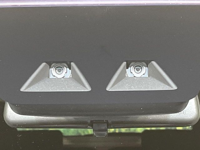 �y�X�}�[�g�A�V�X�g�z���s���ɑO���̎ԗ�����F�����A�Փ˂������Ȏ��͌x��ƃu���[�L�ŏՓˉ���Ɣ�Q�y�����A�V�X�g�B�����S�Ƀh���C�u�����y���݂��������܂��B