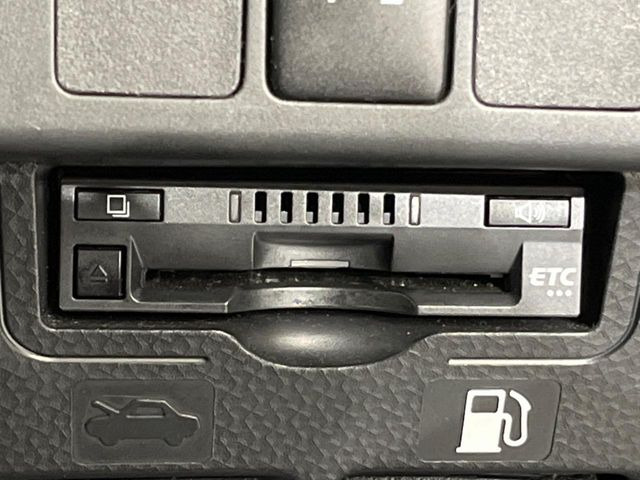 【ETC】高速道路の料金所をストレスなく通過!話題のスポットやサービスエリアに多い「スマートIC」利用時は必須のアイテムです。当店でセットアップを実施、ご納車当日からすぐにご利用いただけます!