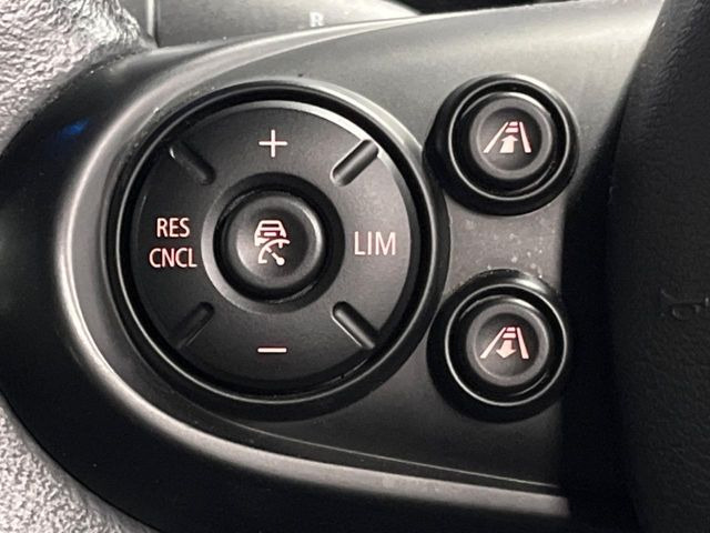 �����[�_�[�N���[�Y�R���g���[��:�O�̎ԂƂ̎Ԋԋ��������ɂƂ�A��葬�x�Ŏ������s���Ă���鎟����̃N���[�Y�R���g���[��!��ɍ������H�⎩���Ԑ�p���H�Ŏg�p����֗��ȋ@�\�ł�!