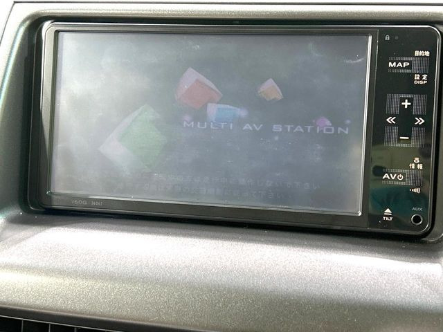 �y�����i�r�z�l�C�̏����i�r�𑕔����Ă���܂��B�i�r�̎g���₷���͂������A�I�[�f�B�I�@�\���[��!�L�����v�◷�s�͂������A�ʋ΂┃�����ȂǕ��i�̃h���C�u���y�����Ȃ�͂���